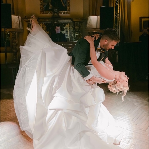 Ines de Santo Aine Dress, dry cleaned, bustled, and amazing - Picture 11 of 14